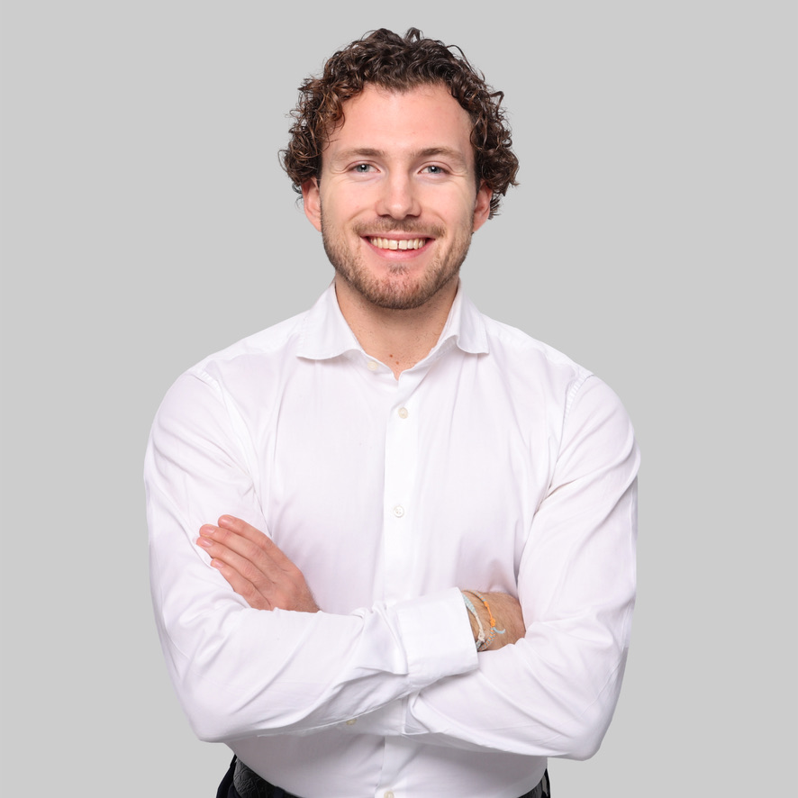 Eric Lange, Gründer von Opero